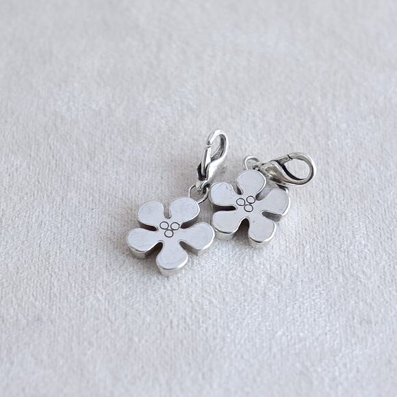 Brighton Flower Snap Clip Charms Dangle 2pc Silver Plated Retired 9" Gift - Picture 4 of 5